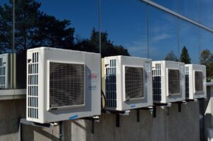 Ochrona przed insektami i szkodnikami w zakładach spożywczych: Rola systemów klimatyzacyjnych