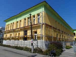 Jak zamontować okna w domu